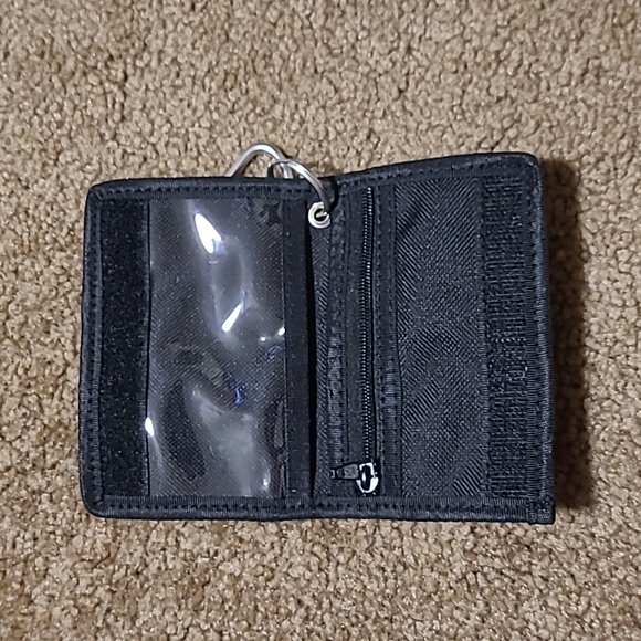 Black Spirit Celebration Wallet with Carabiner - Picture 3 of 5